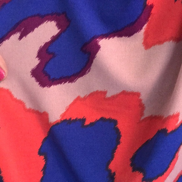 One shoulder mini- LIKE NEW - Picture 4 of 6